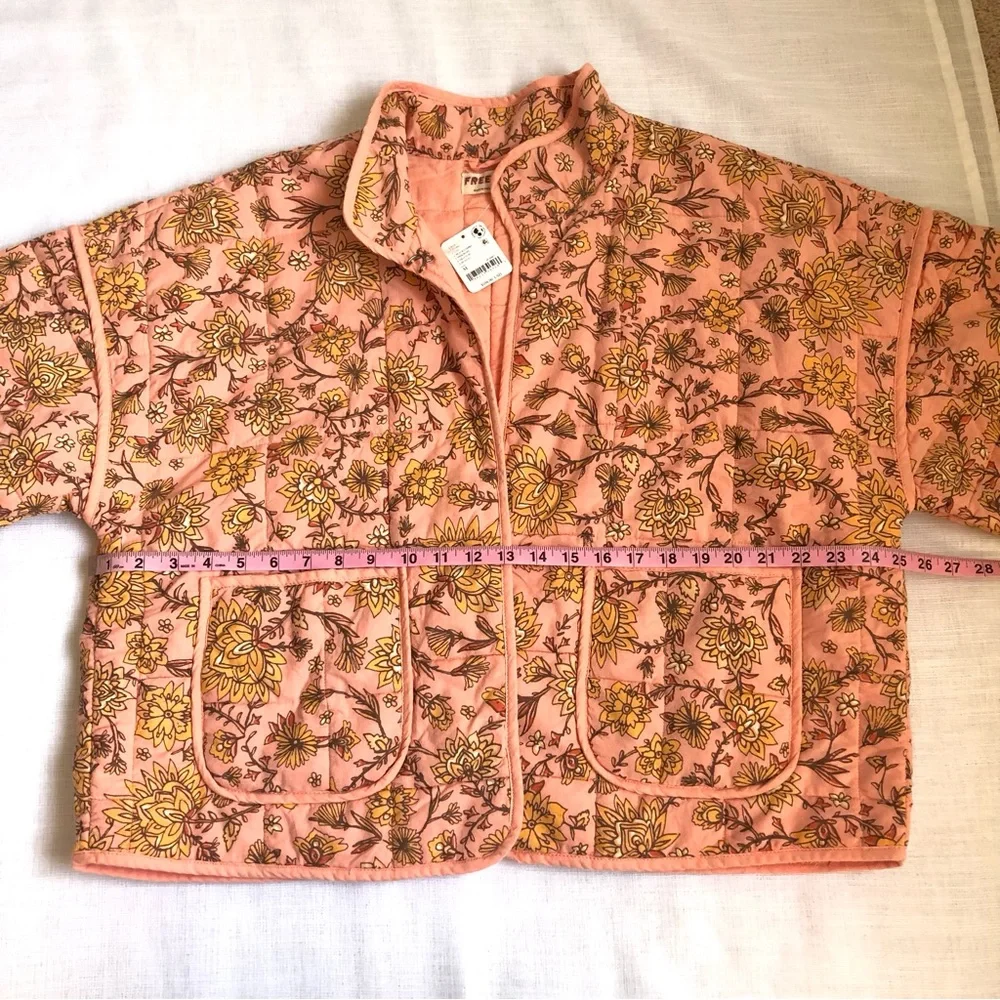 NWT Free People Chloe Quilted Dolman Jacket in Peach Combo Floral Size Medium - Picture 12 of 12